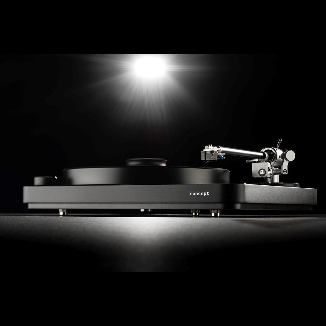 Clearaudio: Concept AiR Black Turntable - Concept Tonearm / Concept Cartridge (Open Box Special)