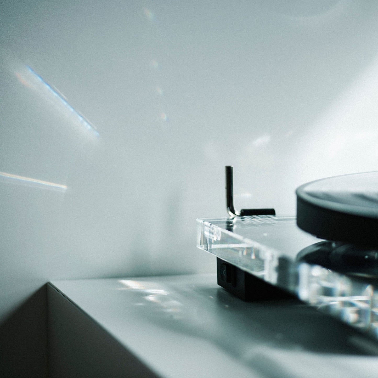 Pro-Ject: XA B Balanced Acrylic Turntable